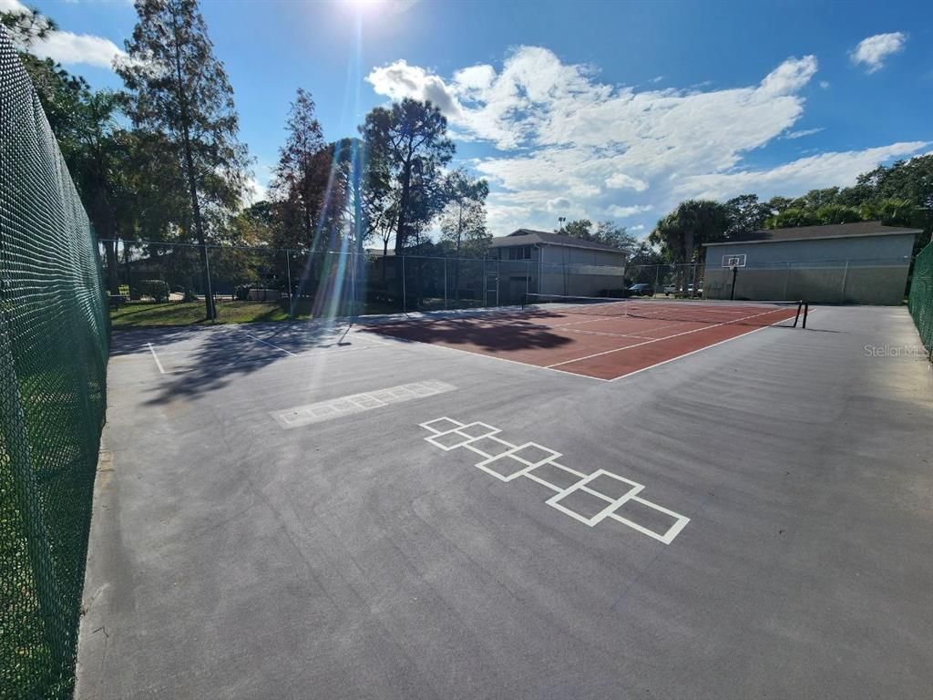 Exterior, Tennis Courts