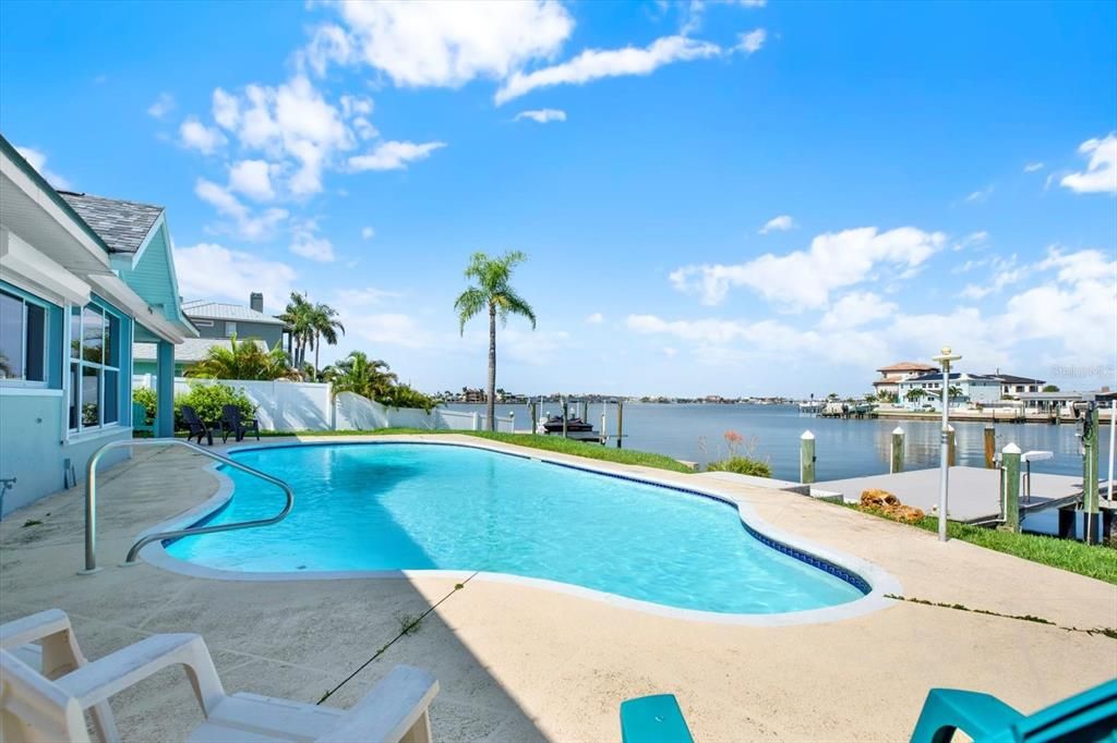 Exterior, Pool, Water