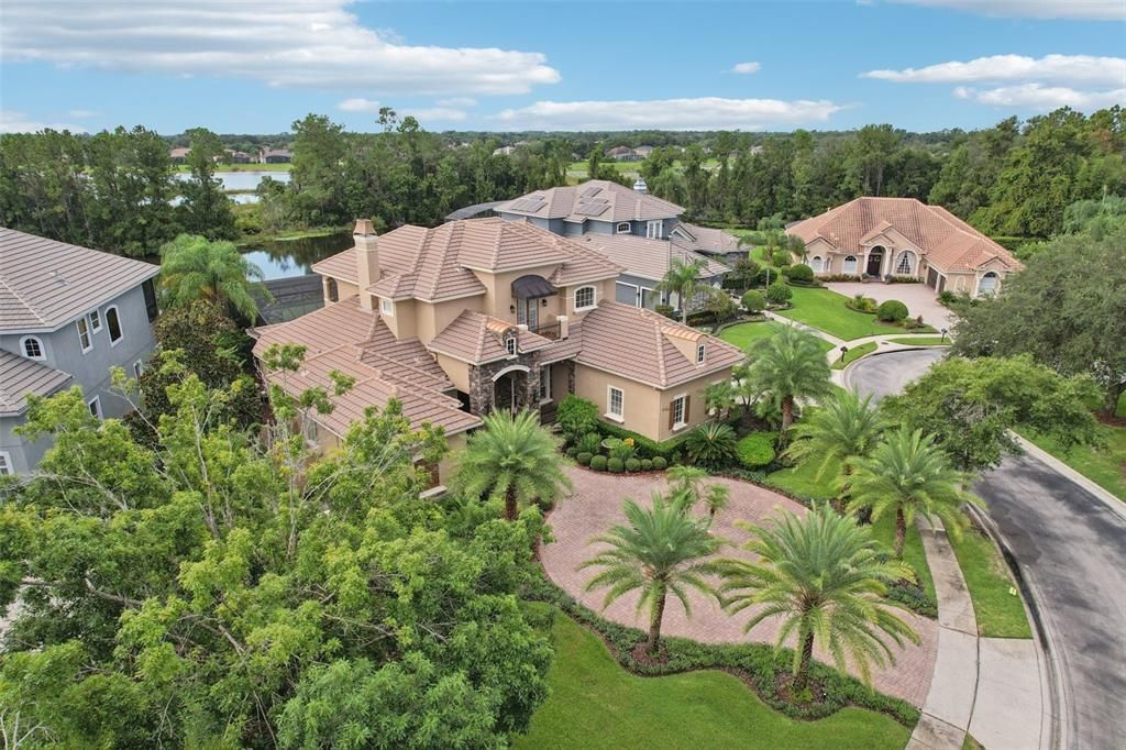 Exterior, Drone