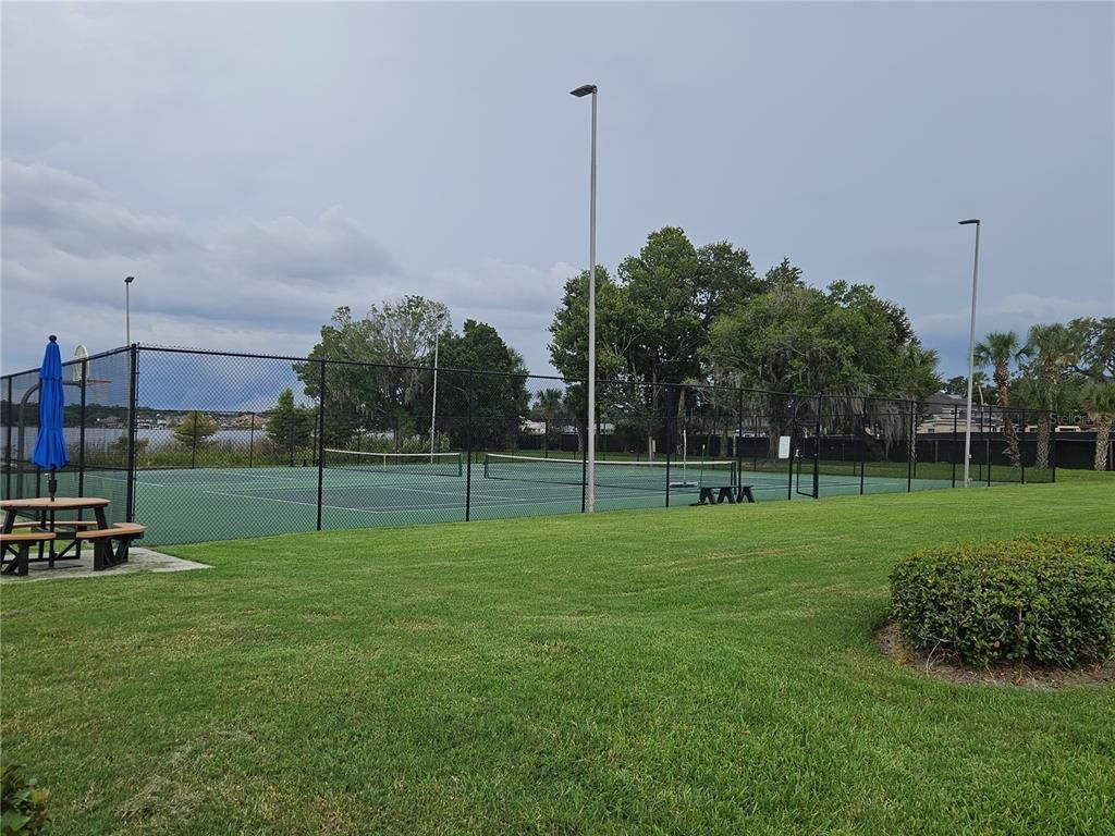 Exterior, Tennis Courts