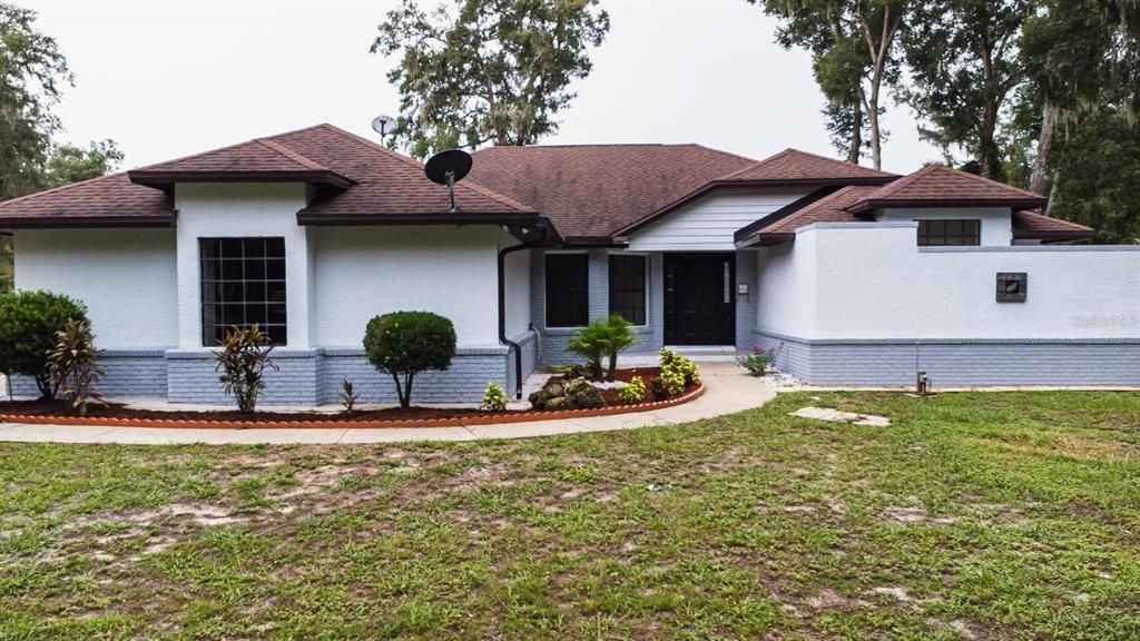 Backyard, Exterior, Facade, Ranch