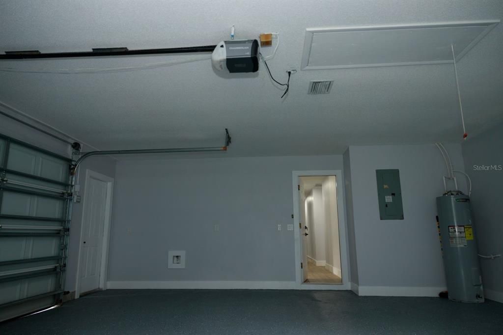 Garage, Interior