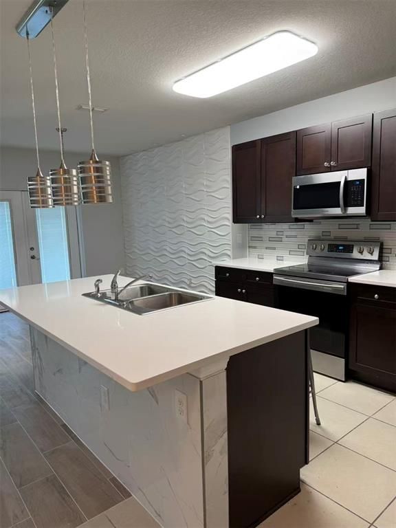 Interior, Kitchen, Pendant Lights