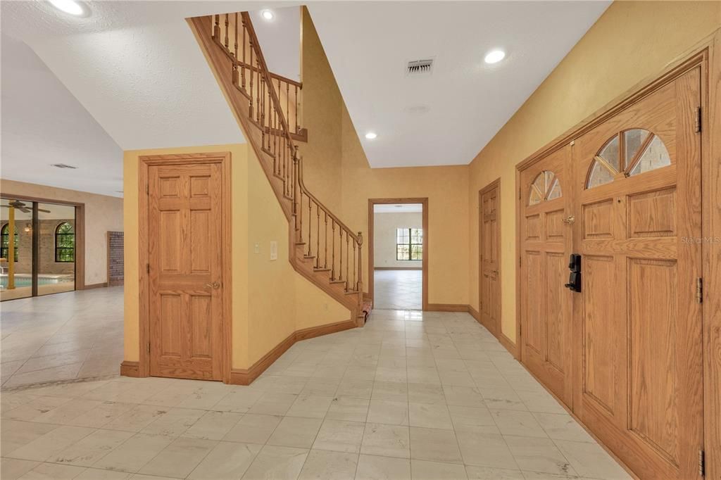Interior, Marble, Recessed Lighting