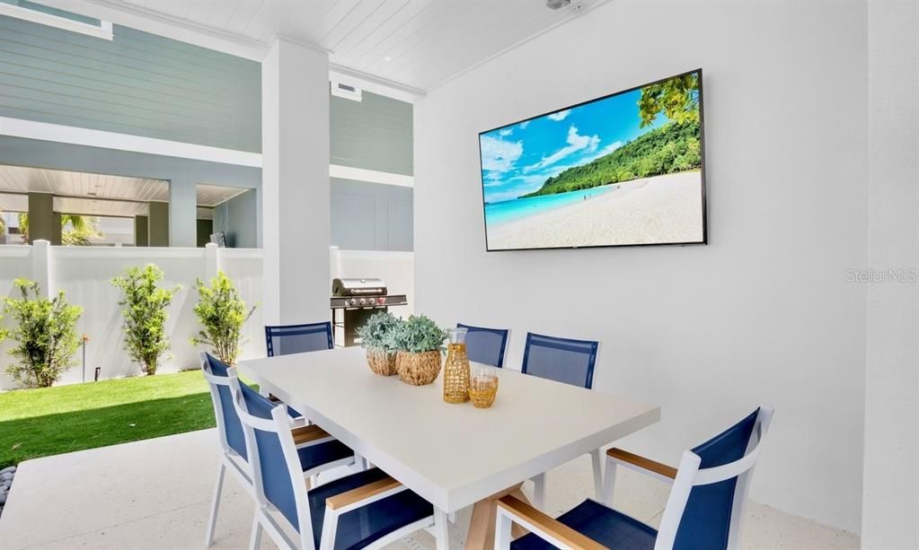 Dining room, Interior