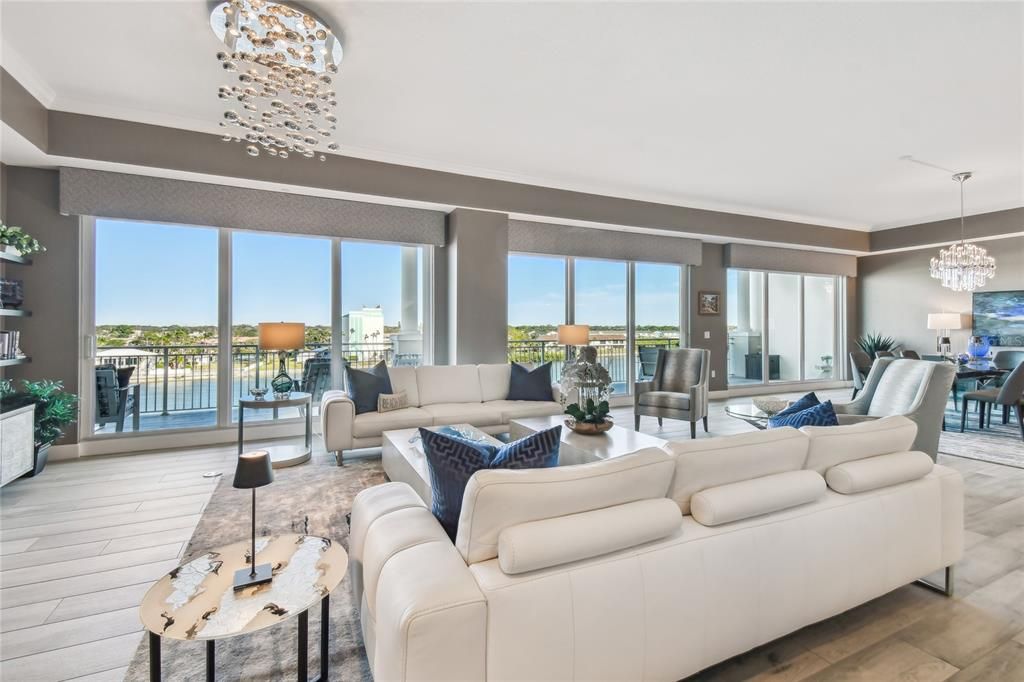 Chandelier, Dining room, Interior, Living room, Pendant Lights, Water, Wood Texture Flooring