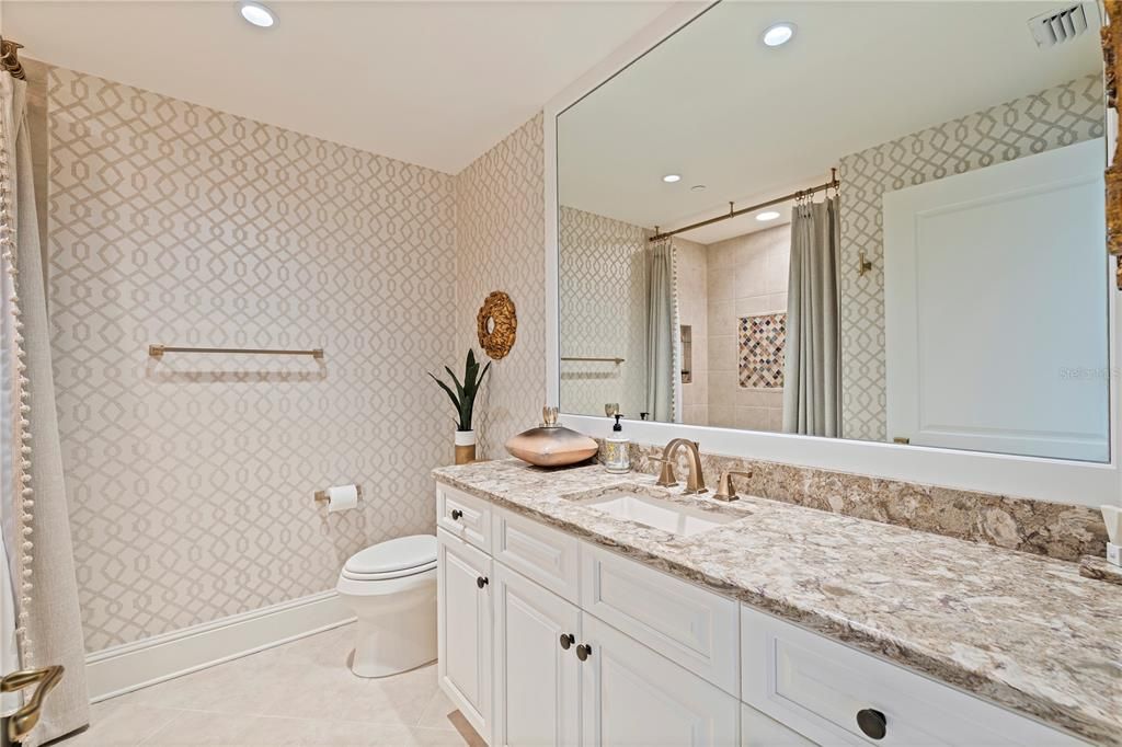 Bathroom, Interior, Recessed Lighting