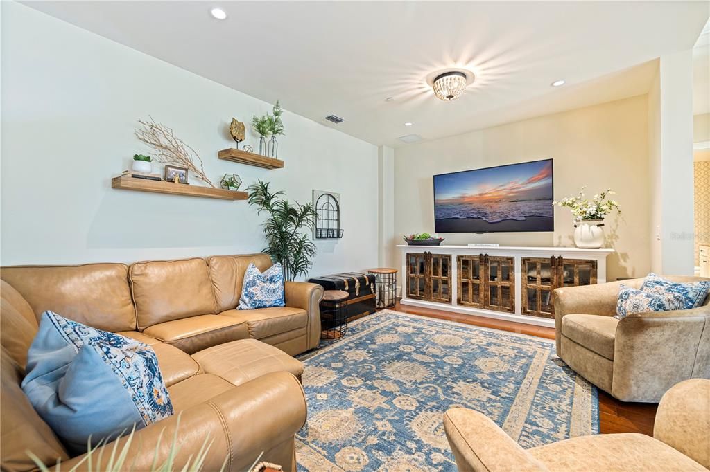 Interior, Living room, Recessed Lighting, Wood Texture Flooring