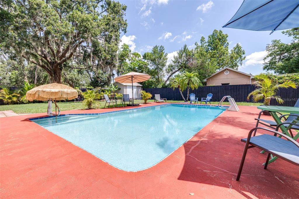 Exterior, Pool
