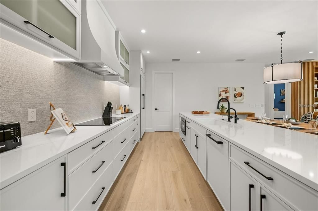 Interior, Kitchen, Pendant Lights, Recessed Lighting, Wood Texture Flooring