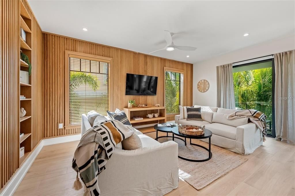 Interior, Living room, Recessed Lighting, Wood Texture Flooring