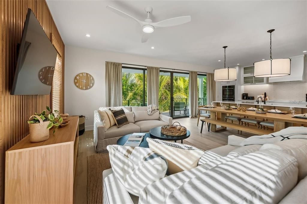 Dining room, Interior, Kitchen, Living room, Pendant Lights, Recessed Lighting, Wood Texture Flooring
