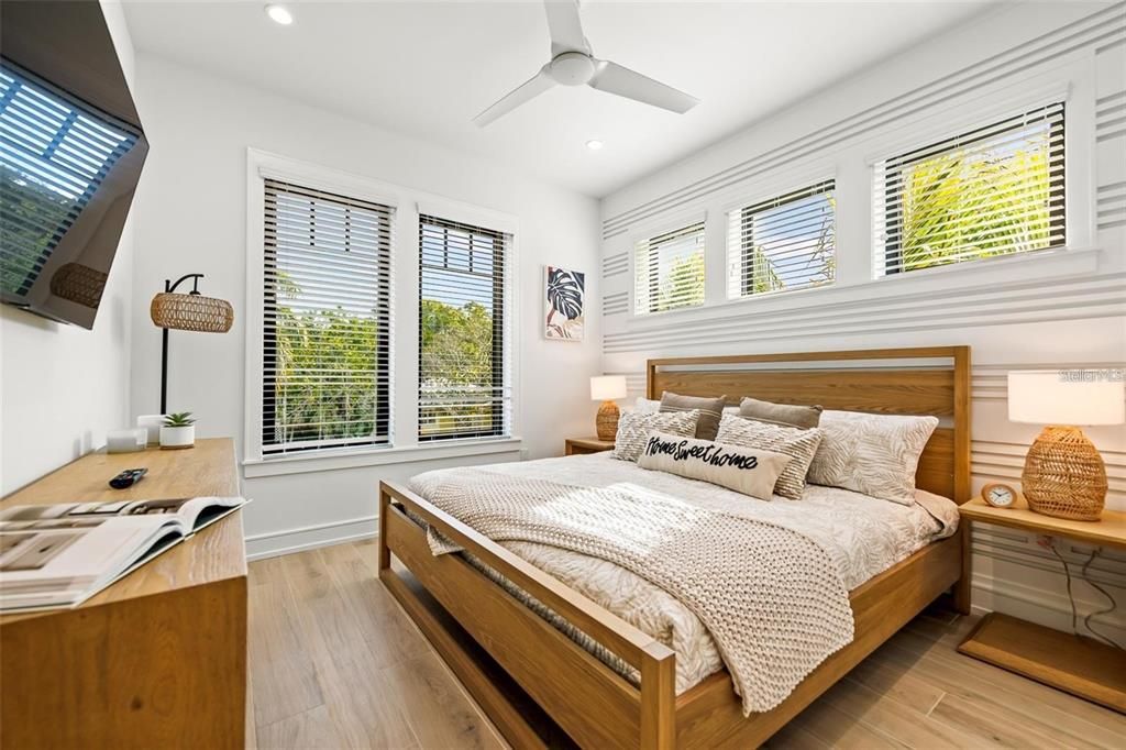 Bedroom, Interior, Recessed Lighting, Wood Texture Flooring