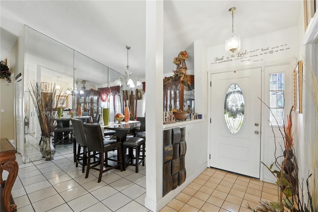 Dining room, Interior, Pendant Lights