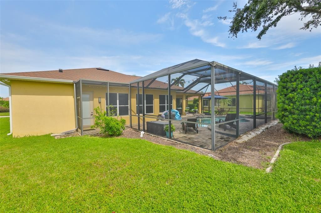 Backyard, Exterior