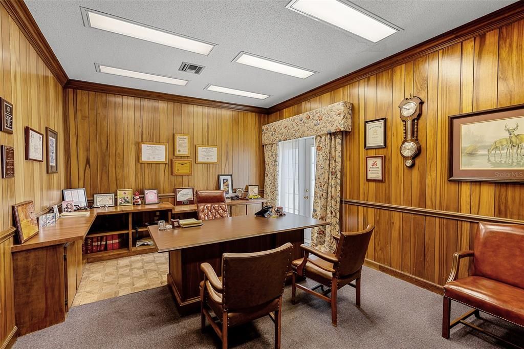 Home Office, Interior, Recessed Lighting, Wooden Walls