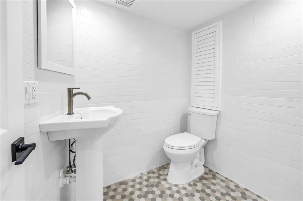 Bathroom, Interior