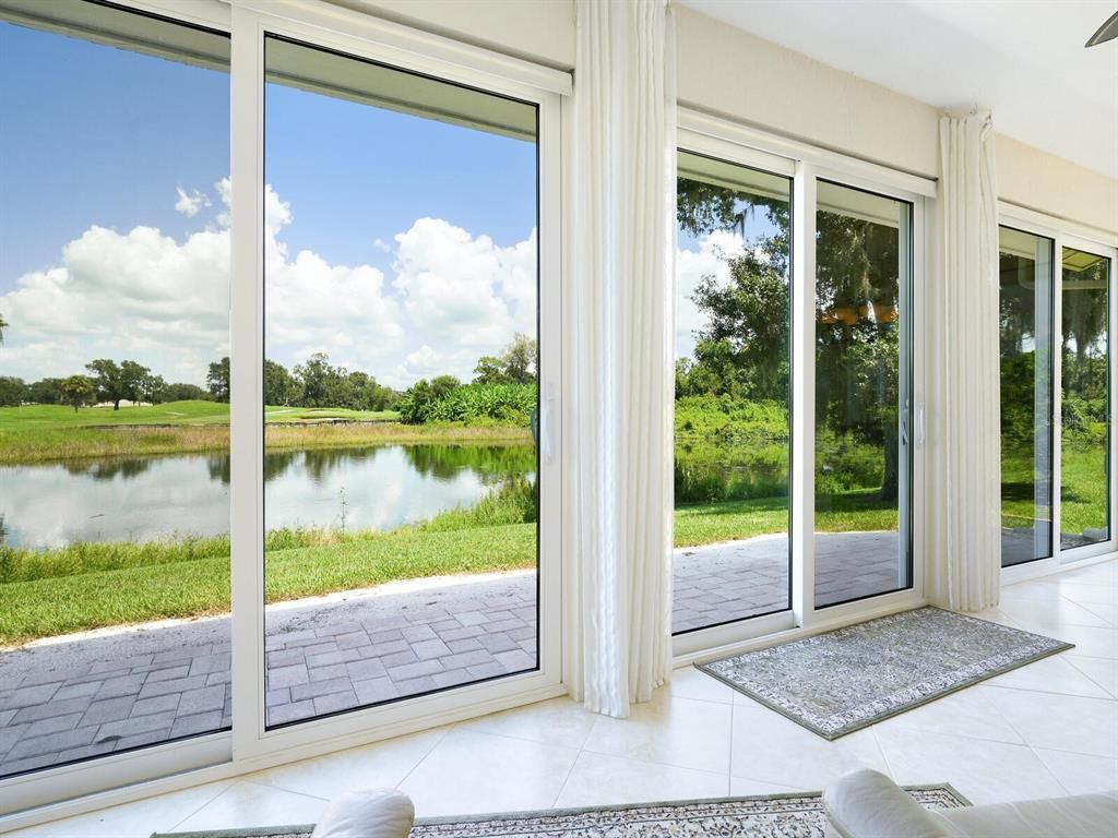 Interior, Sun Room, Water
