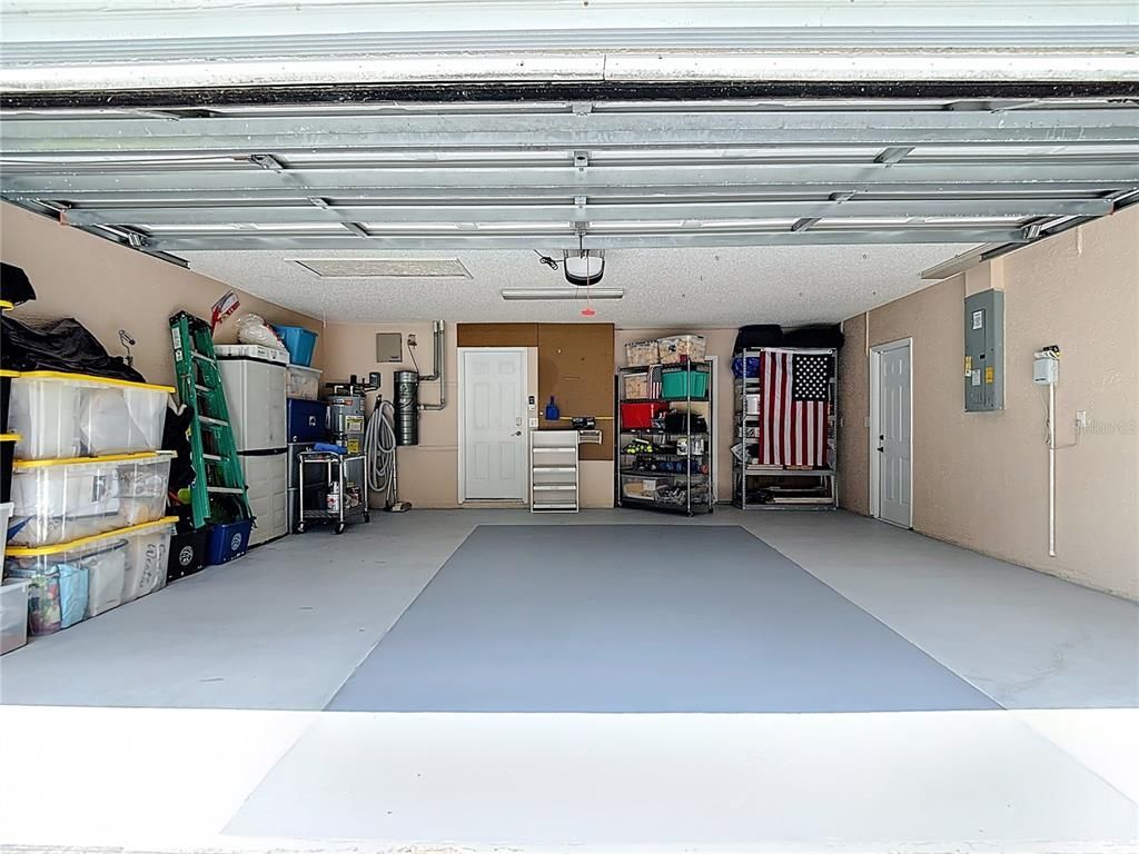 Garage, Interior