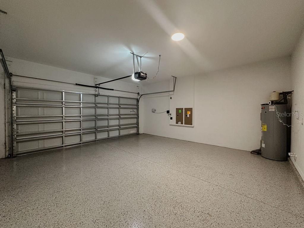 Garage, Interior