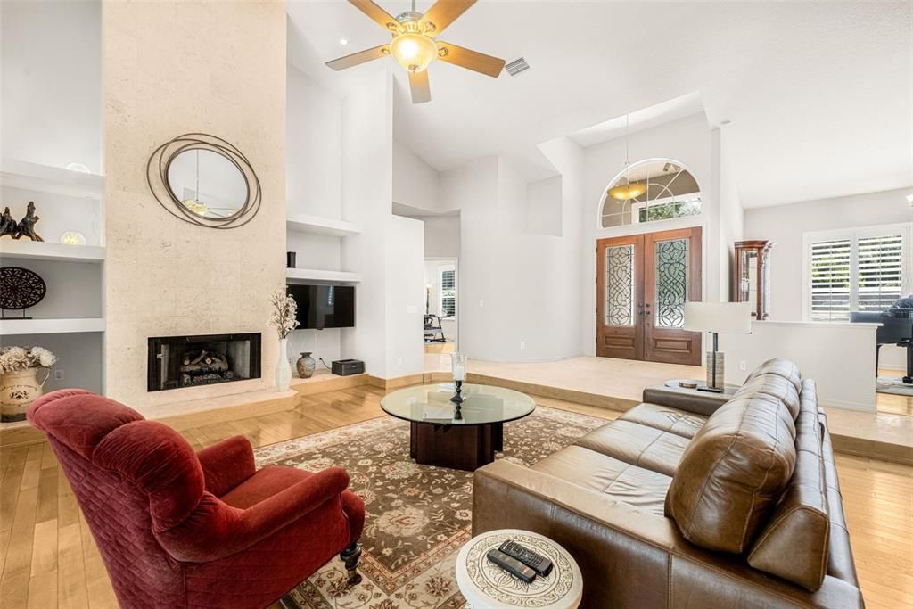 Fireplace, Interior, Living room, Pendant Lights, Recessed Lighting, Wood Texture Flooring