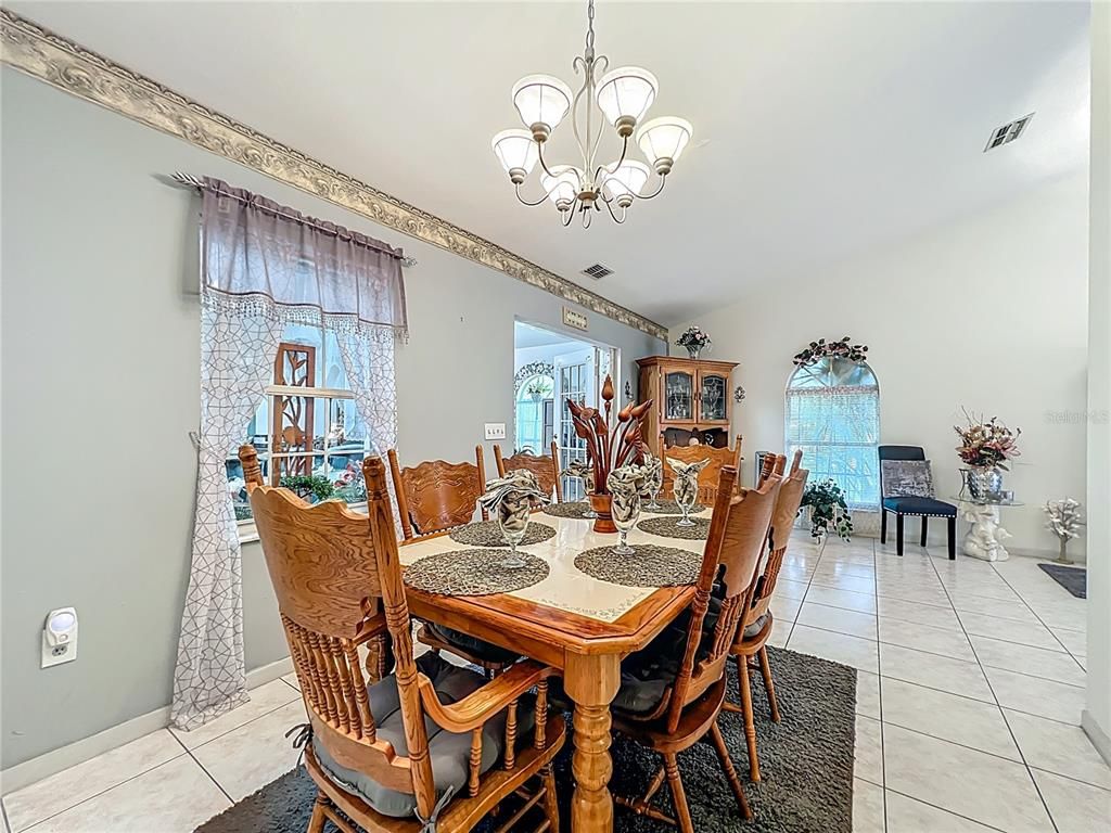 Chandelier, Dining room, Interior