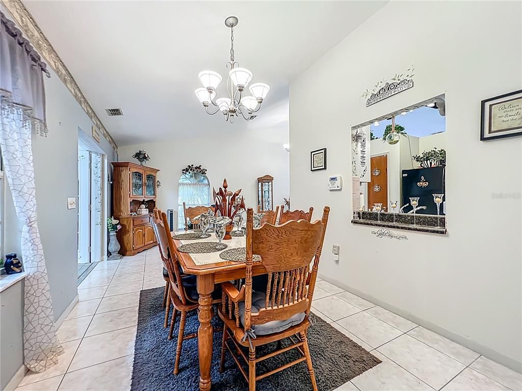 Chandelier, Dining room, Interior