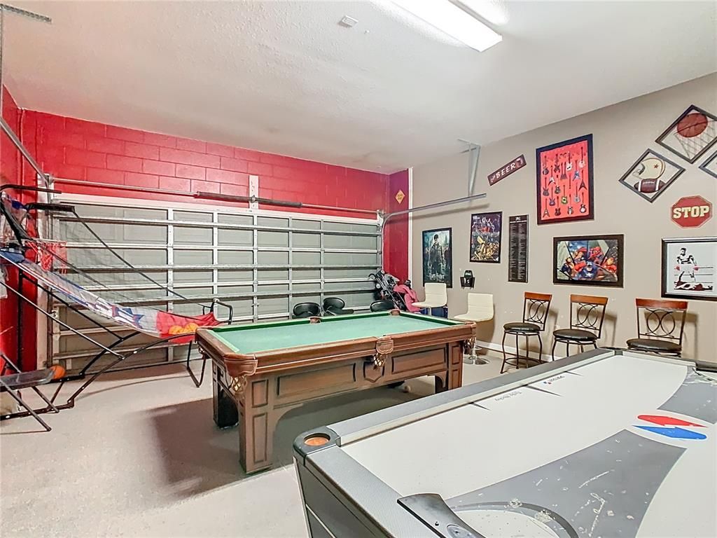 Billiard Table, Game Room, Interior