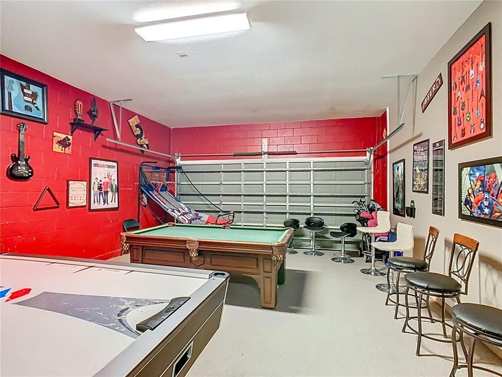 Billiard Table, Game Room, Interior