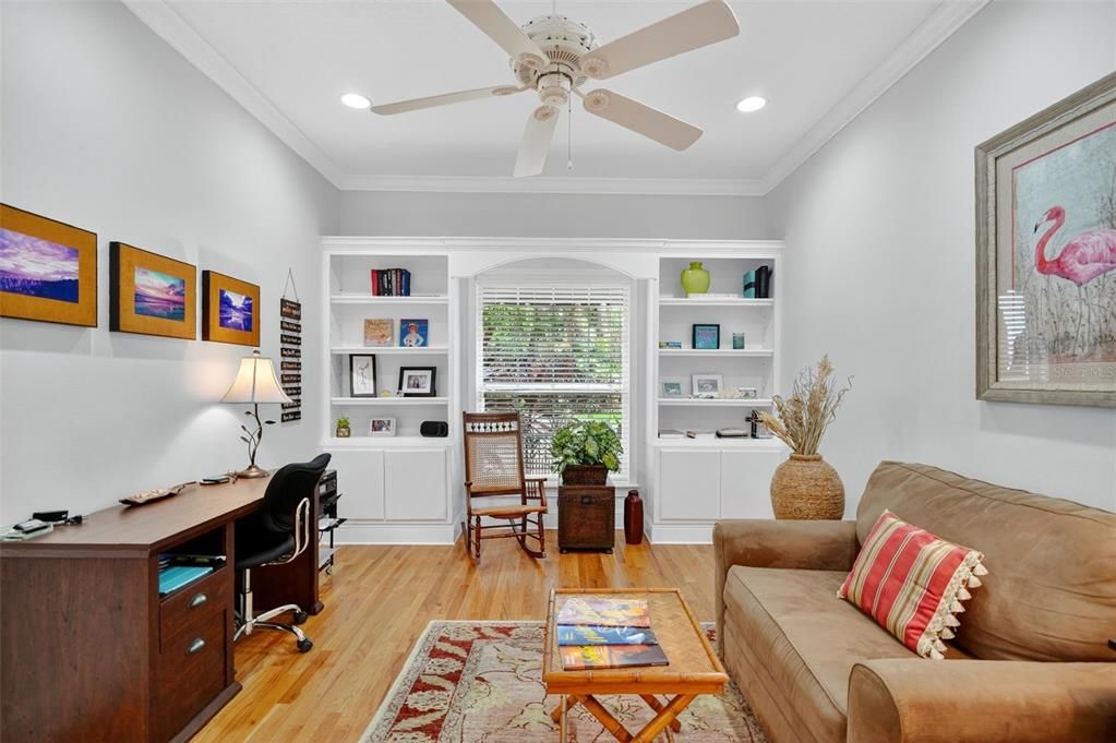 Home Office, Interior, Living room, Recessed Lighting, Wood Texture Flooring