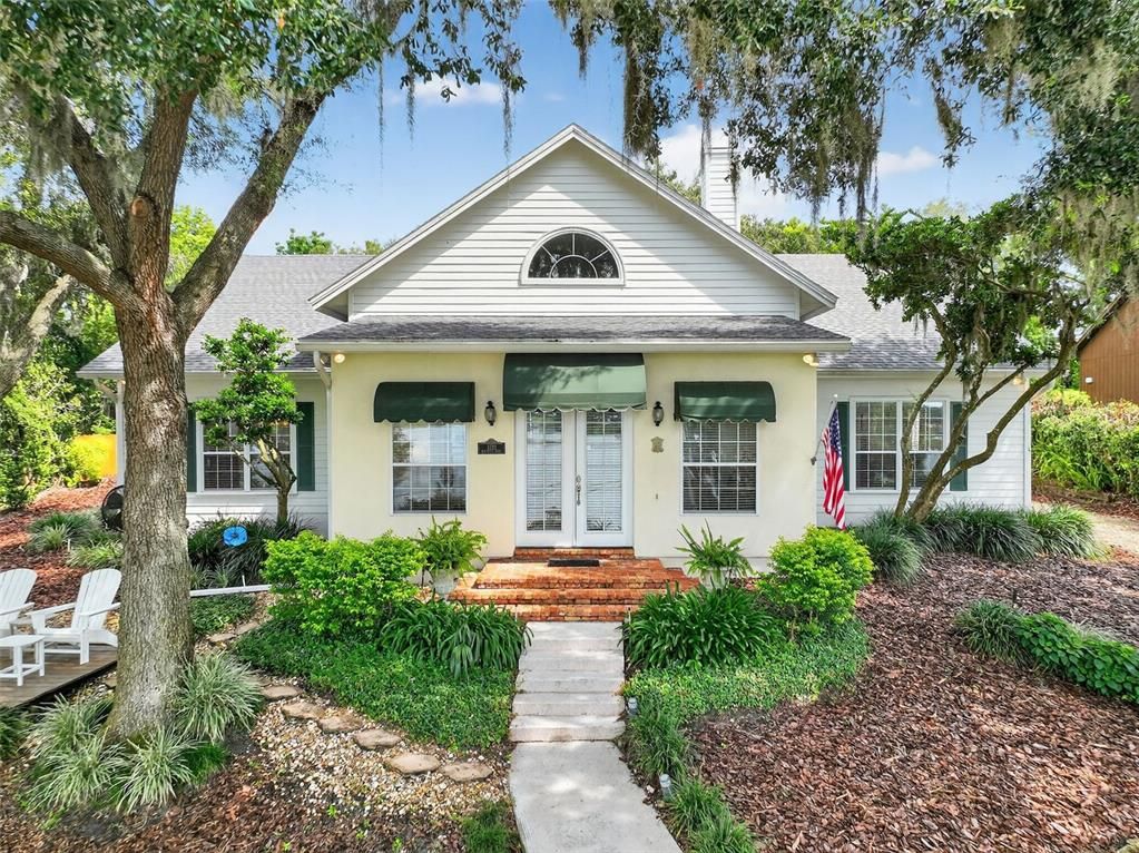Exterior, Facade, American Craftsman