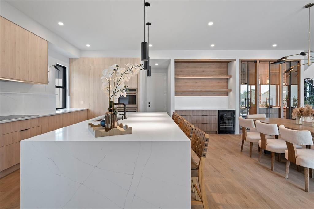 Dining room, Interior, Kitchen, Pendant Lights, Recessed Lighting, Wood Texture Flooring