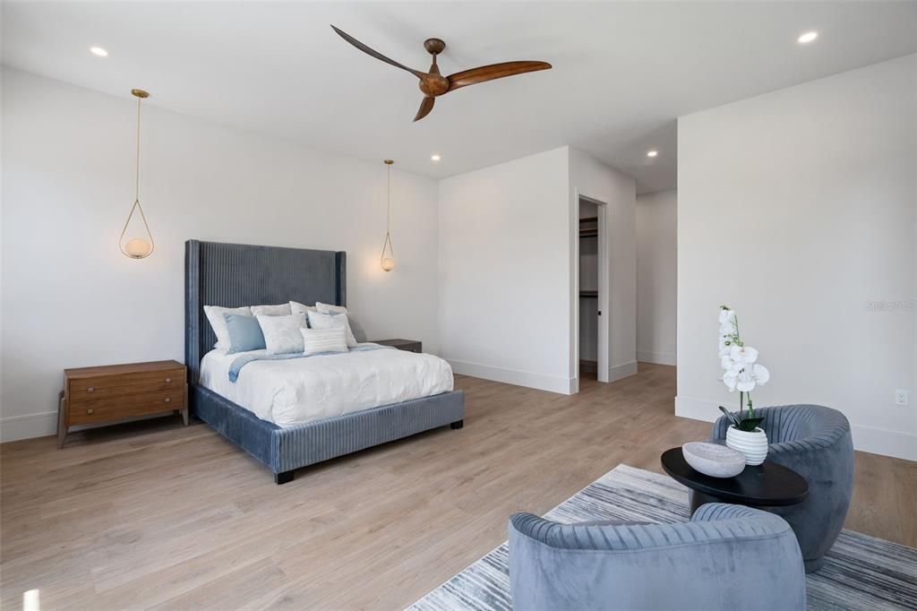 Bedroom, Interior, Pendant Lights, Recessed Lighting, Wood Texture Flooring