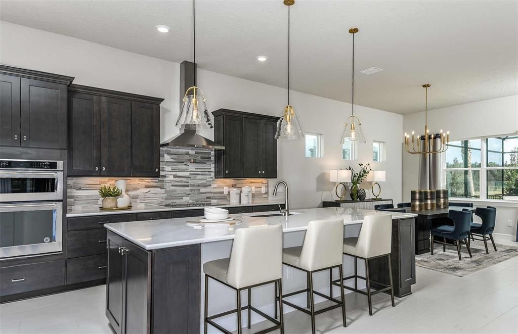 Dining room, Interior, Kitchen, Pendant Lights, Recessed Lighting, Stainless Steel Appliances