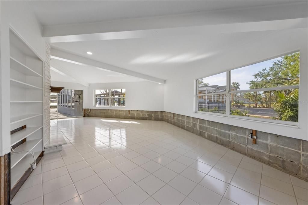 Empty room, Interior, Recessed Lighting