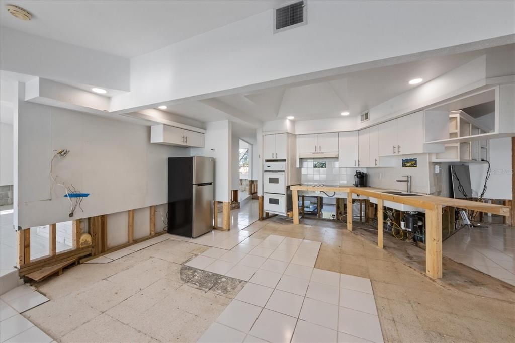 Interior, Kitchen, Recessed Lighting