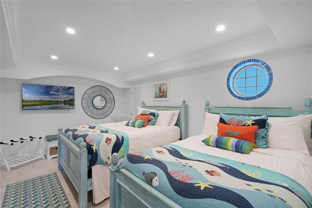 Bedroom, Interior, Recessed Lighting