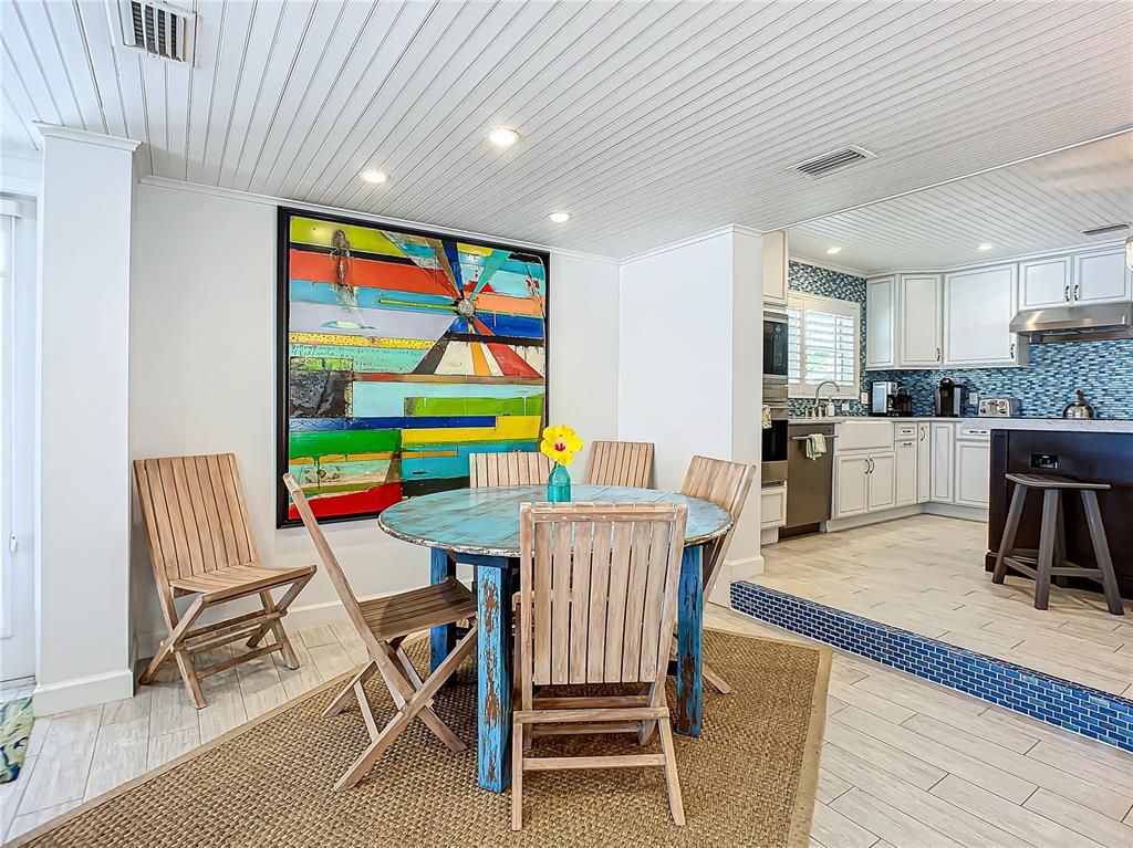 Dining room, Interior, Kitchen, Recessed Lighting, Stainless Steel Appliances, Wood Texture Flooring