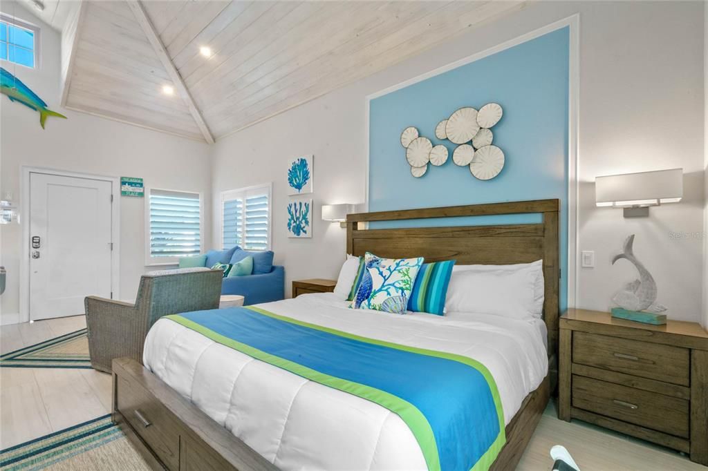 Bedroom, Interior, Recessed Lighting, Wooden Ceilings, Wood Texture Flooring