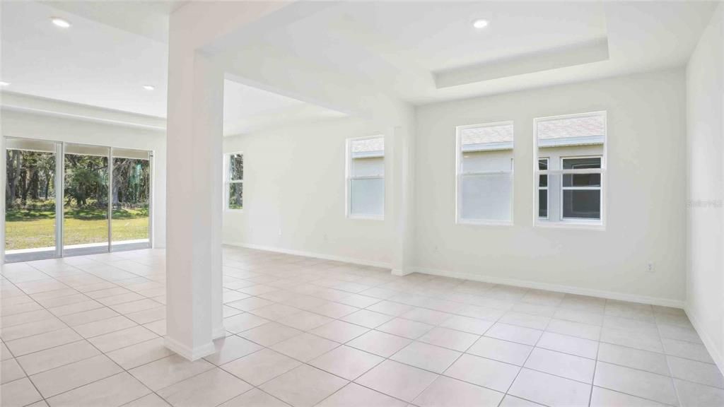 Empty room, Interior, Recessed Lighting