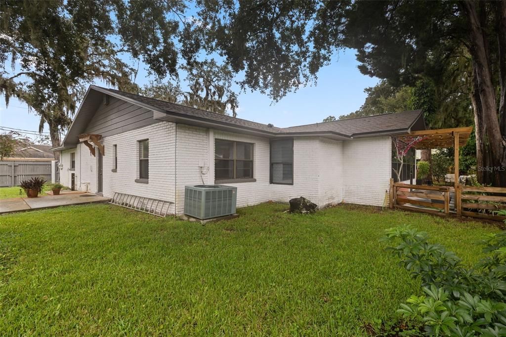 Backyard, Exterior