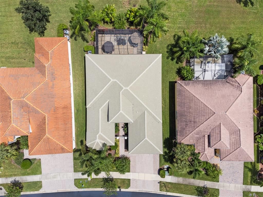Exterior, Drone