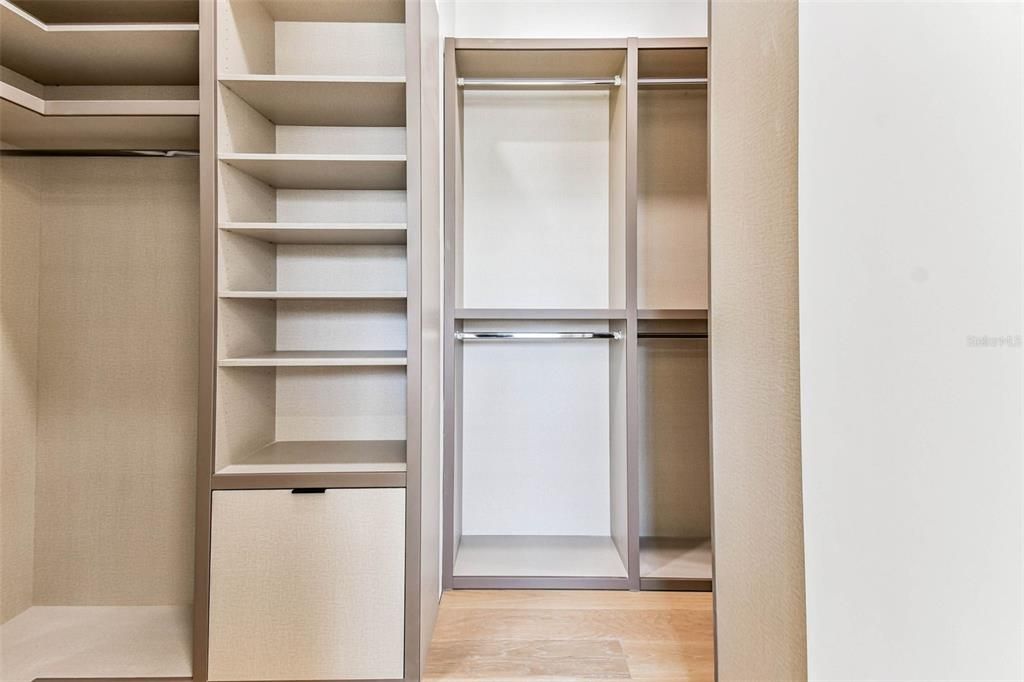 Interior, Walk-in Closets, Wood Texture Flooring