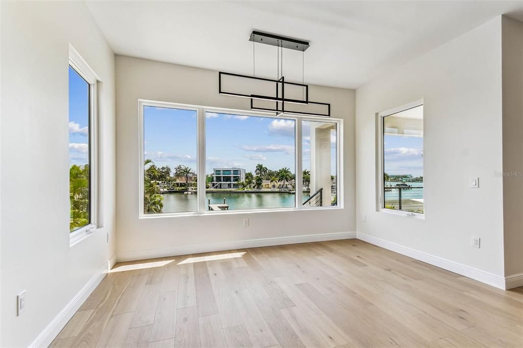 Empty room, Interior, Pendant Lights, Water, Wood Texture Flooring