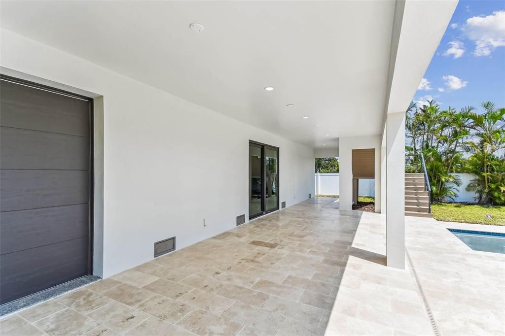 Exterior, Pool, Recessed Lighting