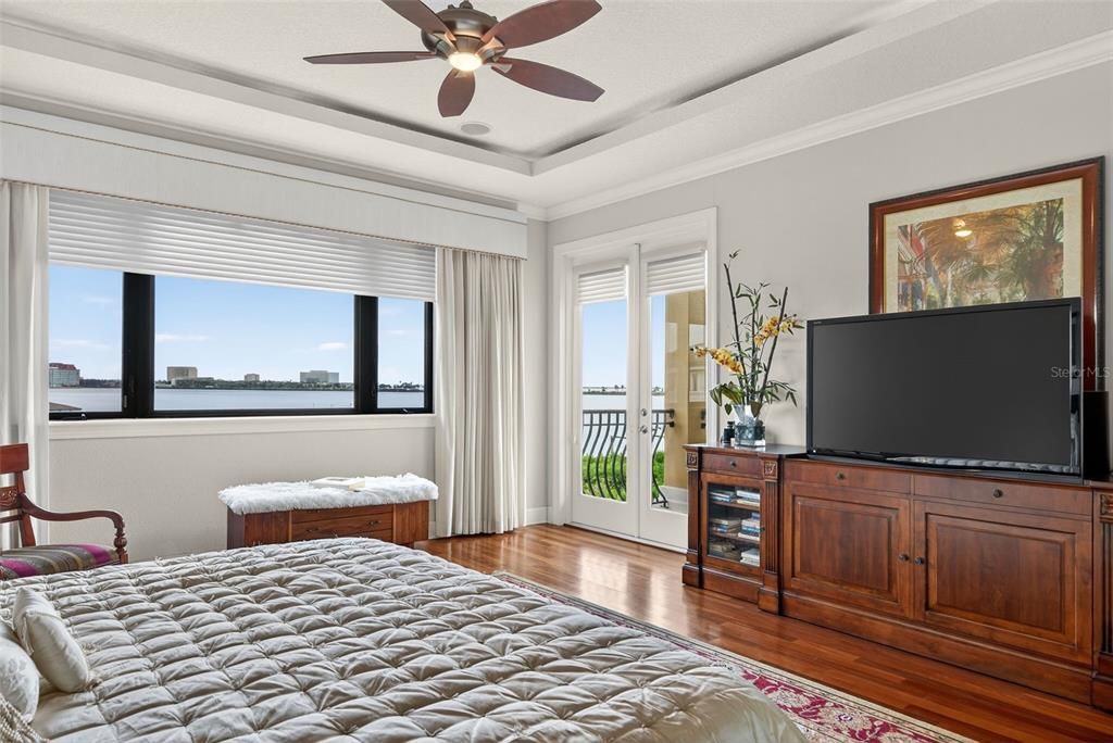 Bedroom, Interior, Water, Wood Texture Flooring