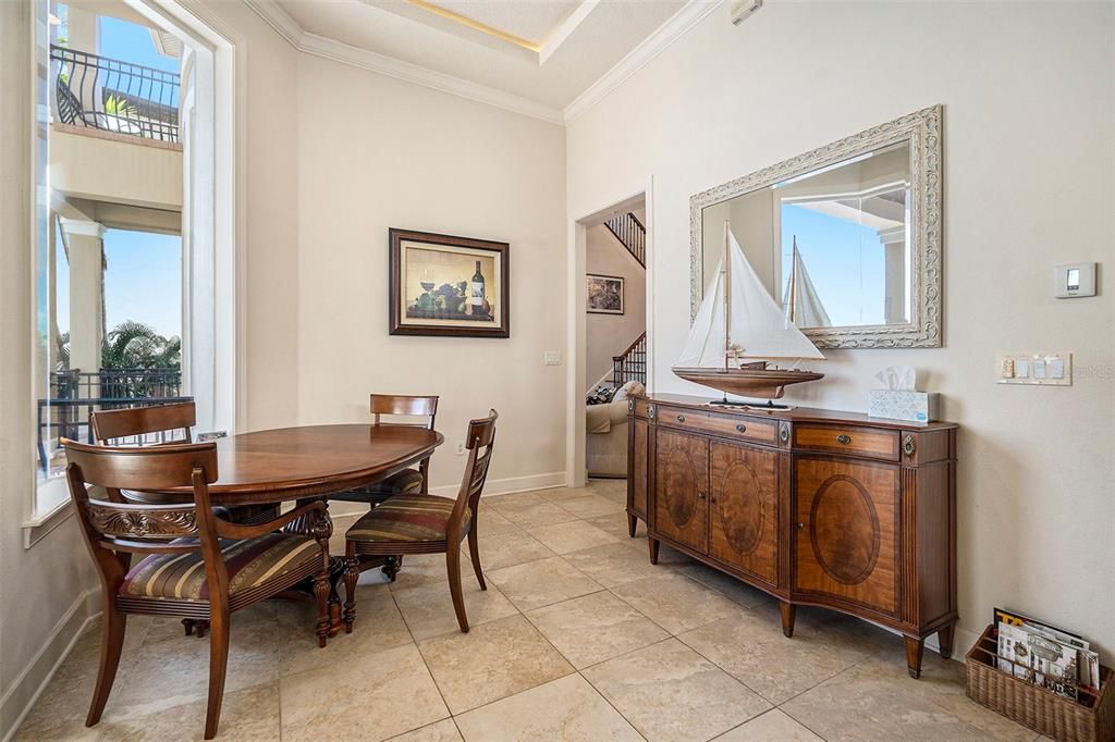 Dining room, Interior