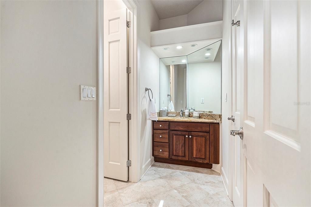 Bathroom, Interior, Recessed Lighting