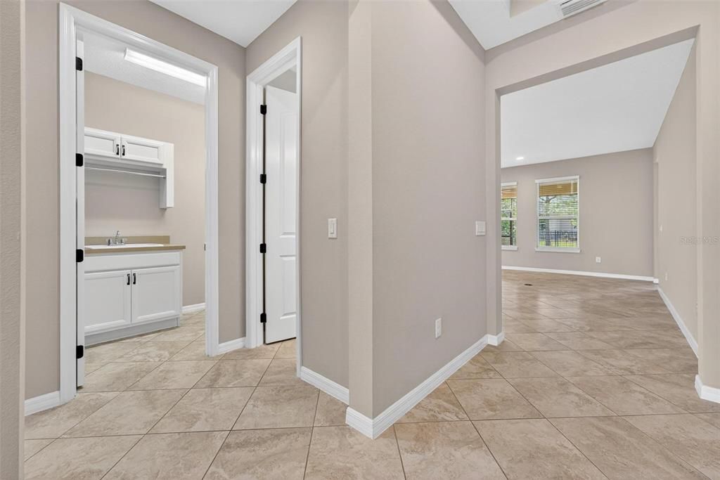 Bathroom, Empty room, Interior, Recessed Lighting