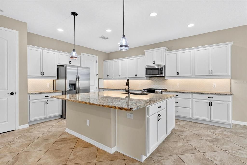 Interior, Kitchen, Pendant Lights, Recessed Lighting, Stainless Steel Appliances